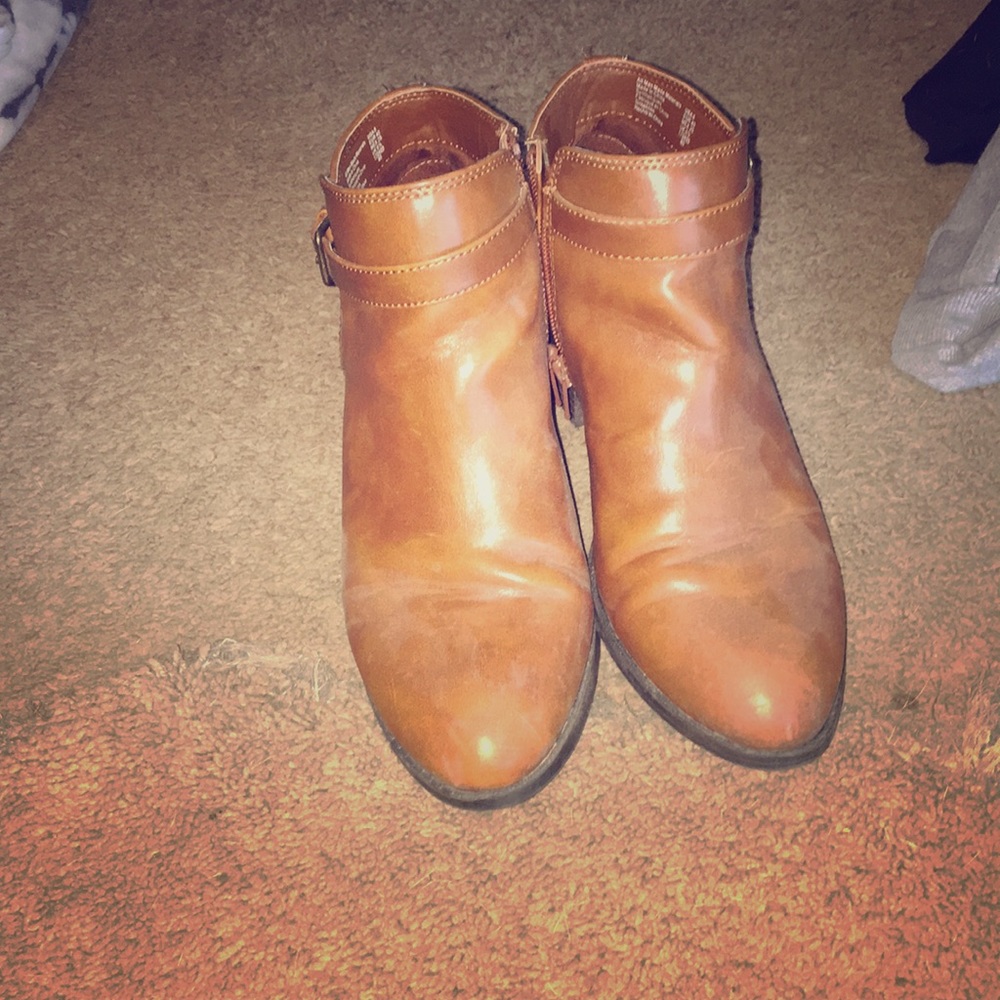 Leather boots